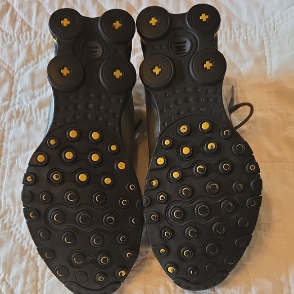 Nike Gray and Yellow Athletic Shoes - Picture 7 of 9